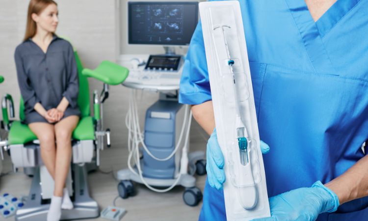 Quá trình bơm tinh trùng ít gây đau hoặc chỉ gây chịu nhẹ cho người phụ nữ